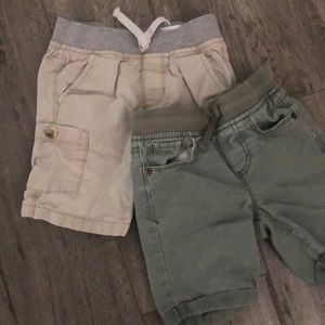 Boys shorts size 4t